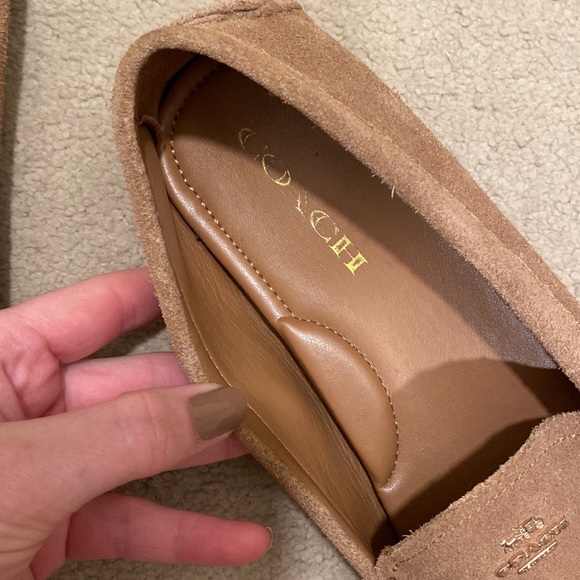 Coach 7 1/2 Camel Suede Moccasins - Picture 7 of 9